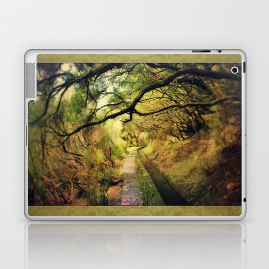 wonderLand Laptop & iPad Skin