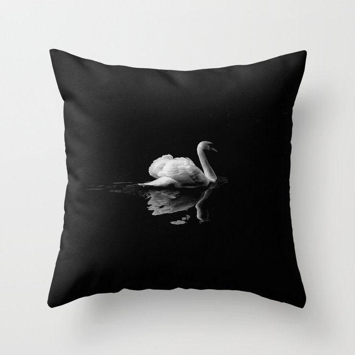 Black swan Throw Pillow