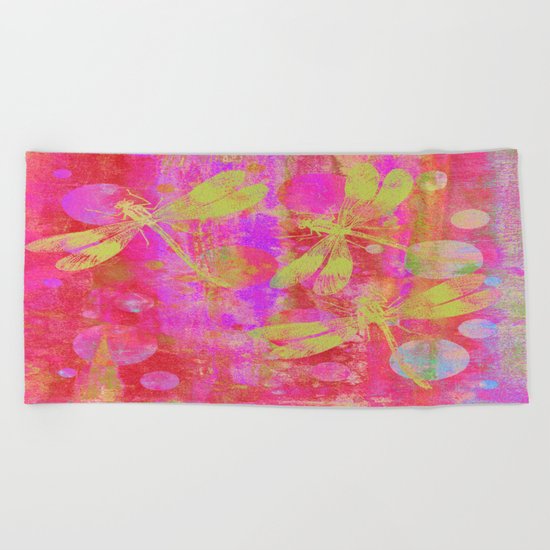 A Dragonflies and Dots Q Beach Towel