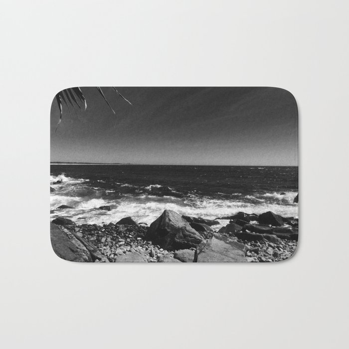 ocean view in black and white Bath Mat