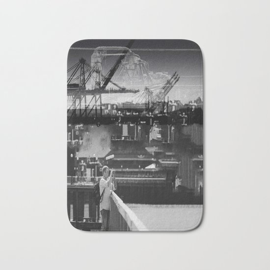 Focused Distraction Bath Mat