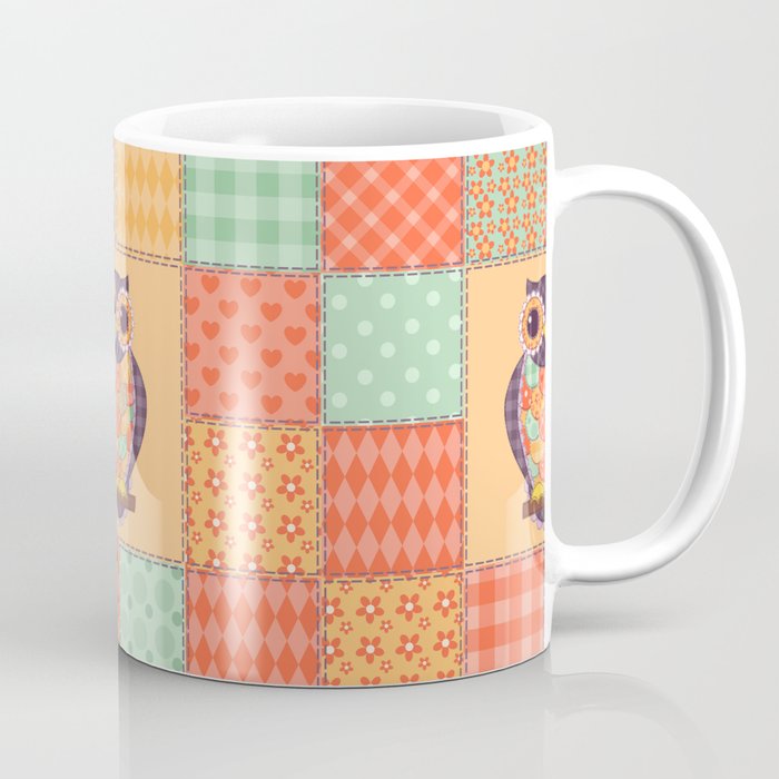 Seamless patchwork owl pattern. Vintage background.  Coffee Mug