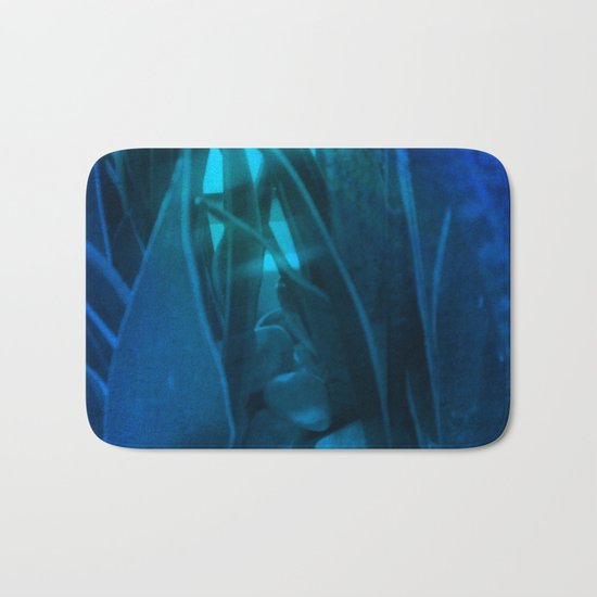 Aquatique: leaves and pebbles undersea -nature underwater Bath Mat