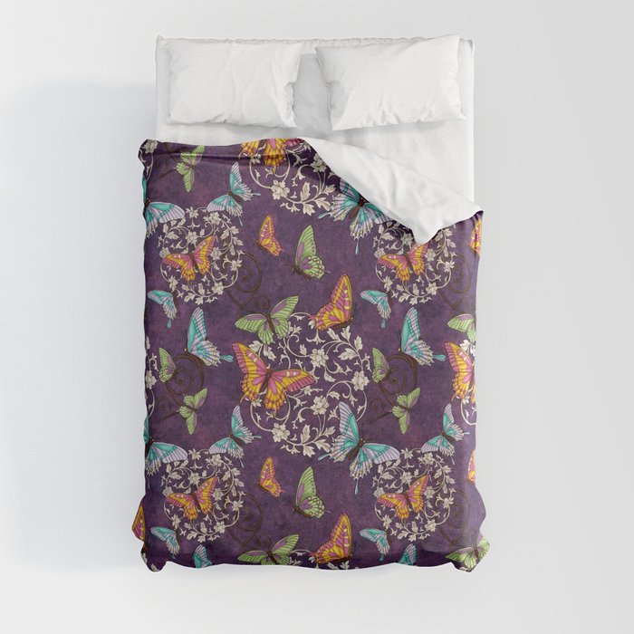 Vibrant butterfly vintage pattern on purple Duvet Cover
