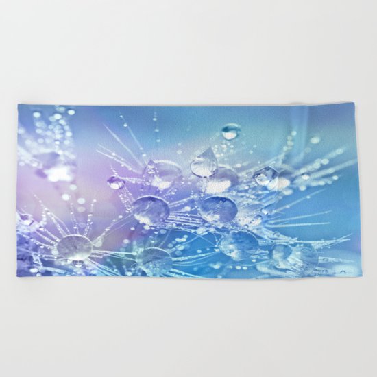 Diamond Dew Flowers (Periwinkle Lavender) Beach Towel