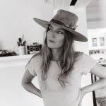 LESLIE KIRCHHOFF