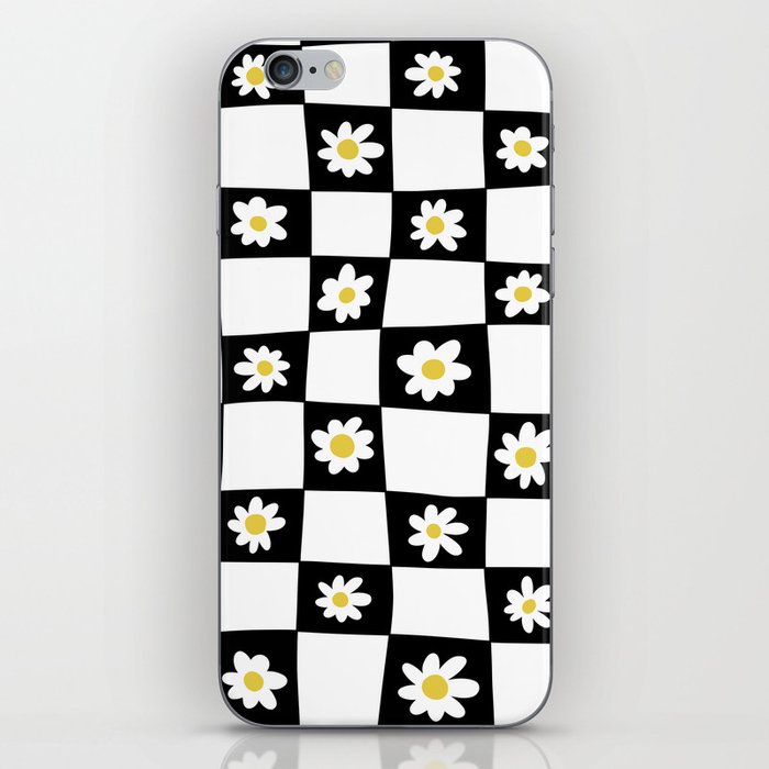 Hand Drawn Checkered Daisy Pattern (black/white/yellow) iPhone Skin