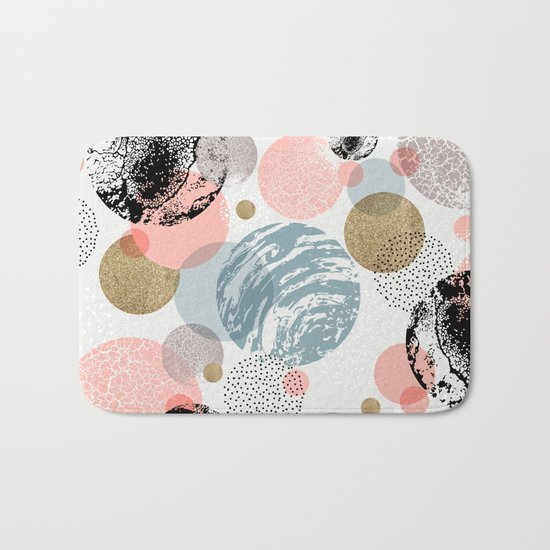 Circles texture Bath Mat