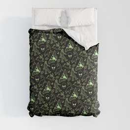 Cryptid Pattern: Green Lines Comforter