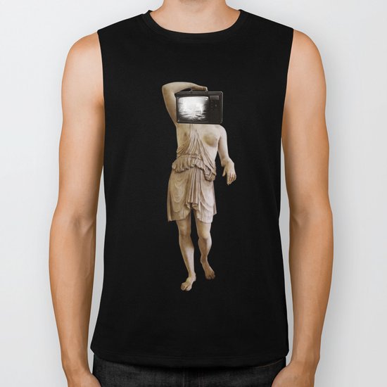 Stillstand · TV Statue Woman 2v2 Biker Tank