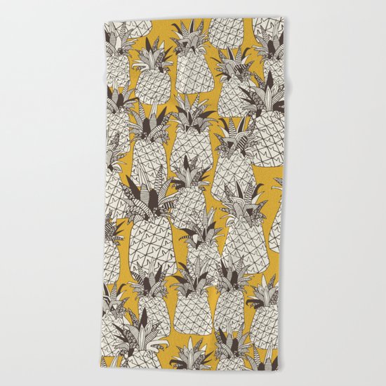 pineapple sunshine yellow Beach Towel