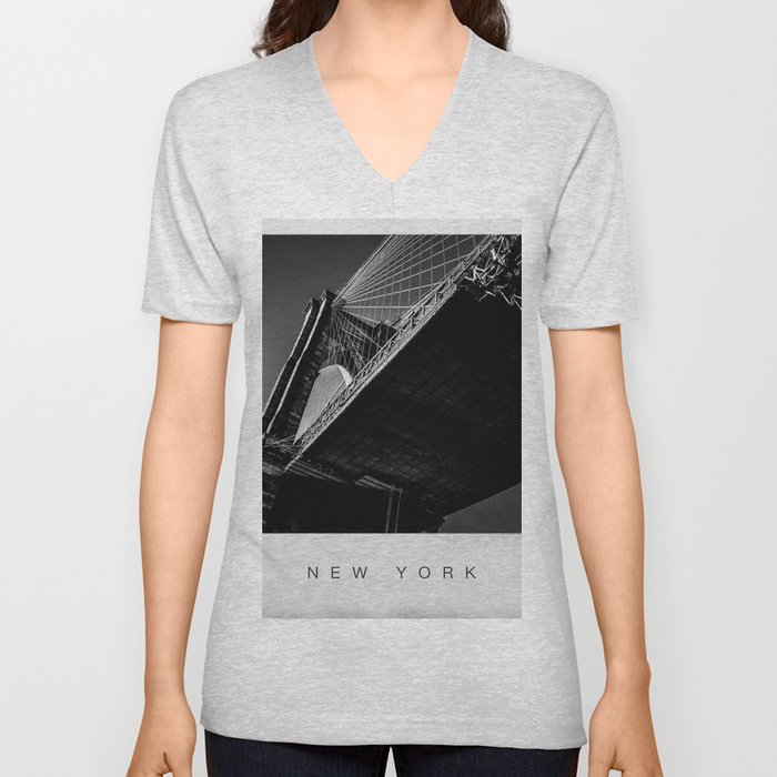 Brooklyn Bridge in New York City black and white V Neck T Shirt