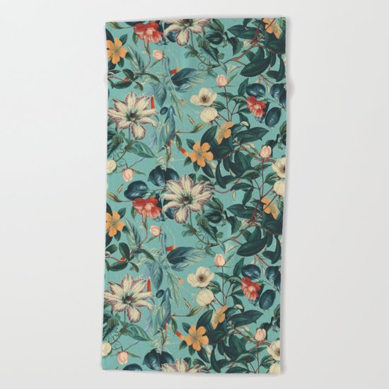 VINTAGE GARDEN V Beach Towel