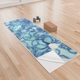Aqua Bubbles Yoga Towel
