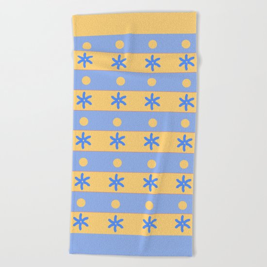 Ocean and sand Beach Towel