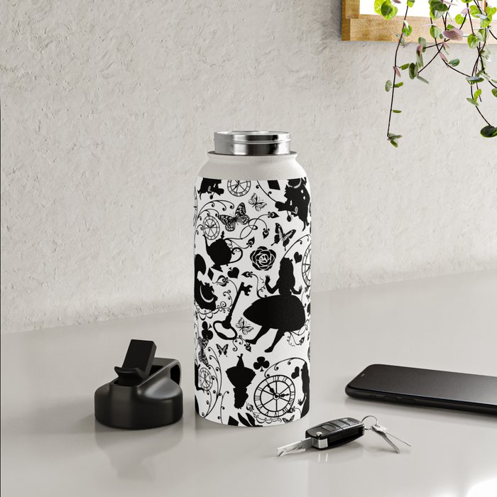 https://ctl.s6img.com/society6/img/Bj4G9qFJTLqmhIHruXtQIZ_2P3o/w_700/water-bottles/32oz/straw-lid/lifestyle/~artwork,fw_3390,fh_2230,fx_-15,iw_3419,ih_2230/s6-0089/a/34786762_10174855/~~/alice-in-wonderland-j7c-water-bottles.jpg