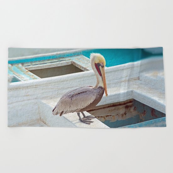 PELICAN POSE Beach Towel