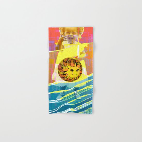 She plays with the sun / PRINCESS 23-07-16 Hand & Bath Towel