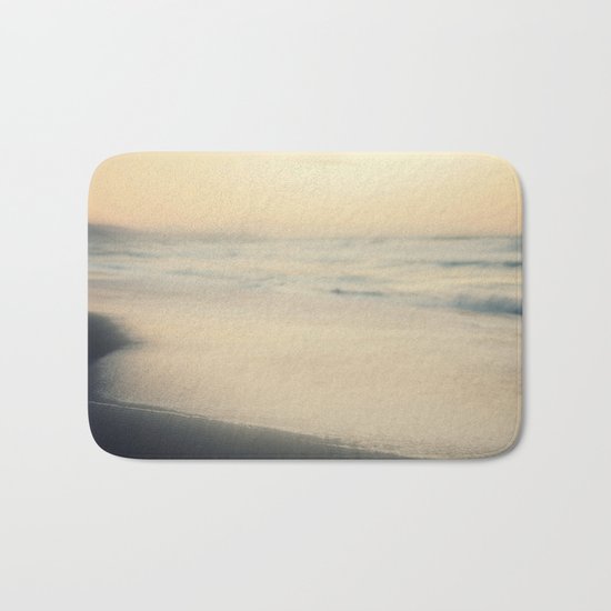 WALKING BEACH Bath Mat