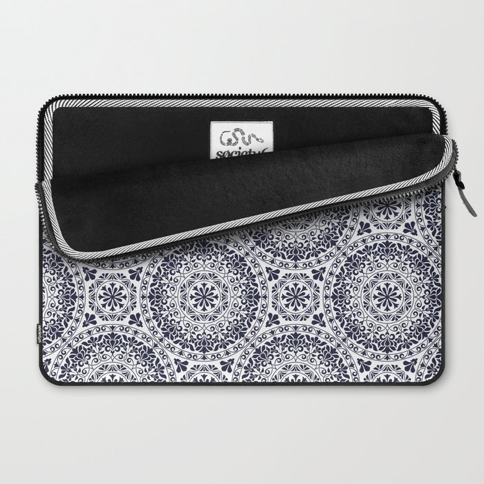 laptop sleeve zara