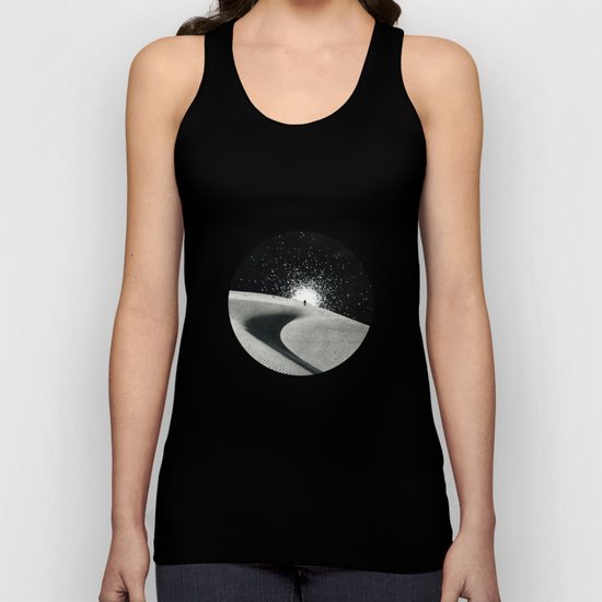 Un tizio che non ha capito che quelle luci non sono un buon segno Unisex Tank Top