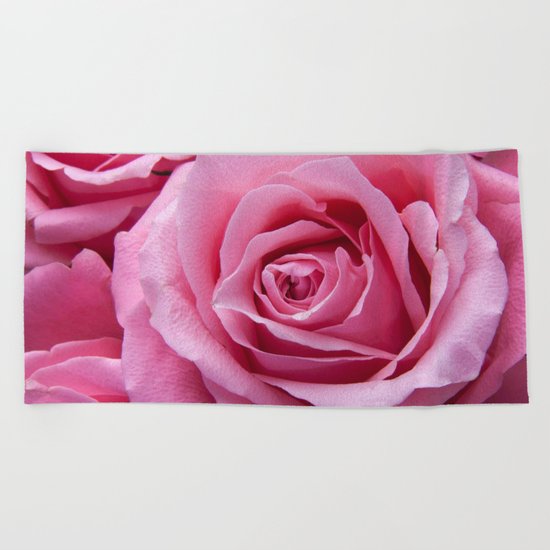 Pink roses Beach Towel