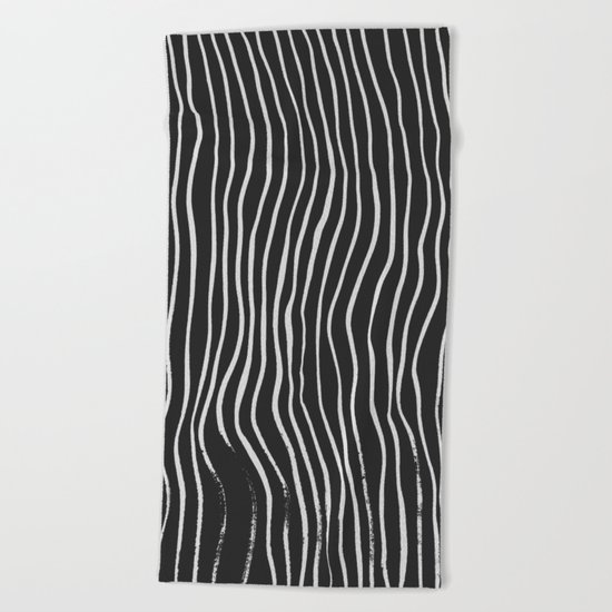 minimal movement Beach Towel