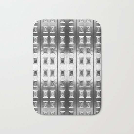 Courting Metal Bath Mat