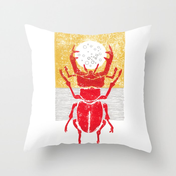 Red stag facing a golden sky Throw Pillow