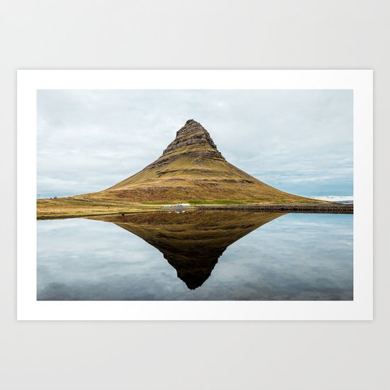 Mountain reflect Art Print