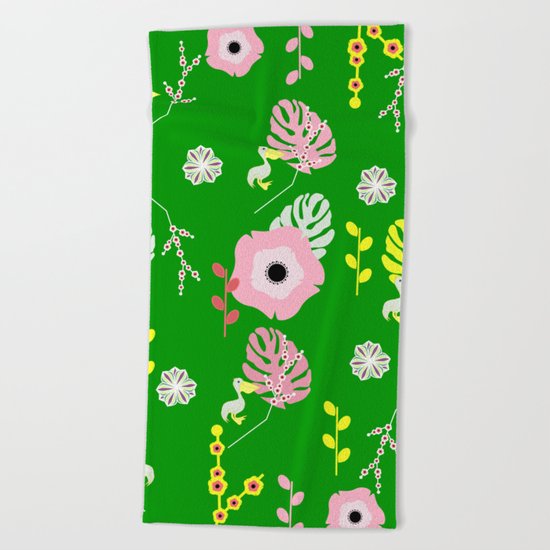 Flowers, leaves and ... pelicans Beach Towel