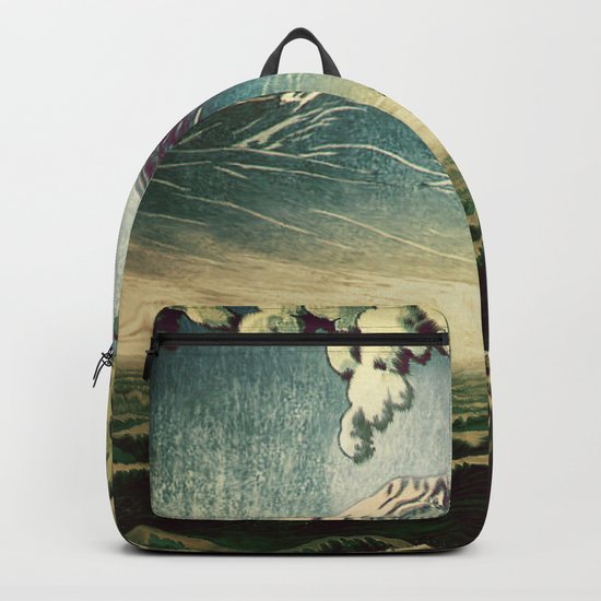 5 Lakes at Moonlight Backpack