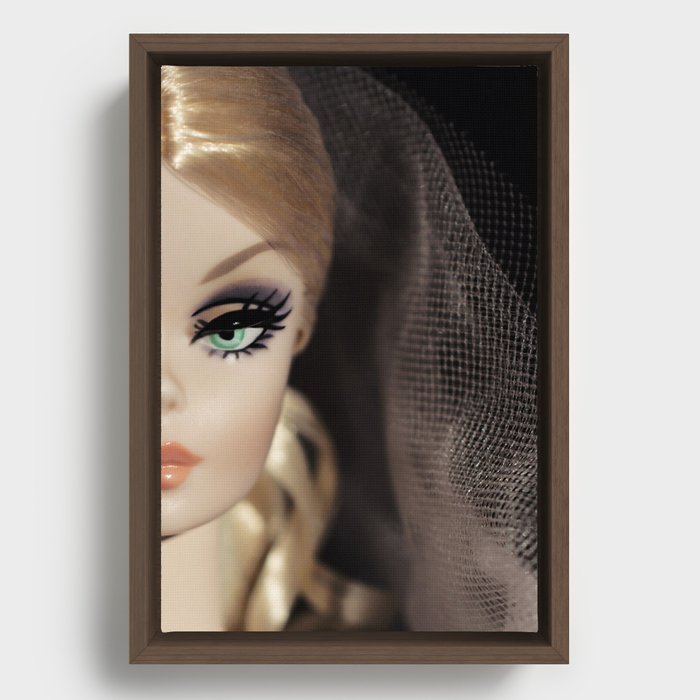 One glance Framed Canvas