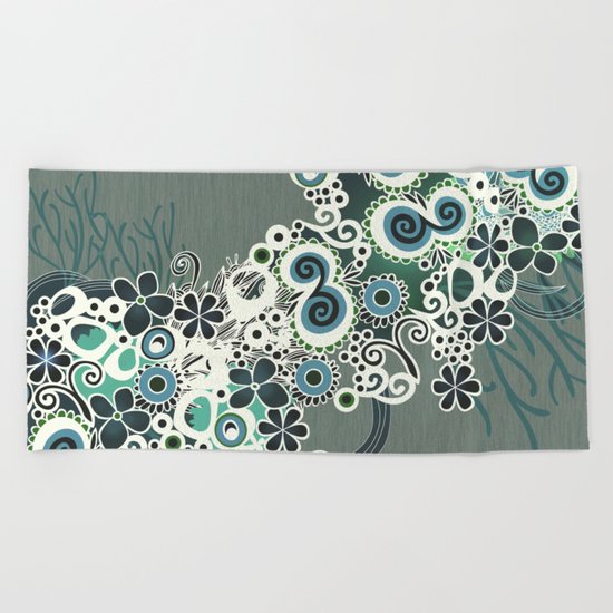 Diagonal flower – blue and green fiber Beach Towel