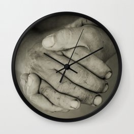 manos trabajadoras Wall Clock