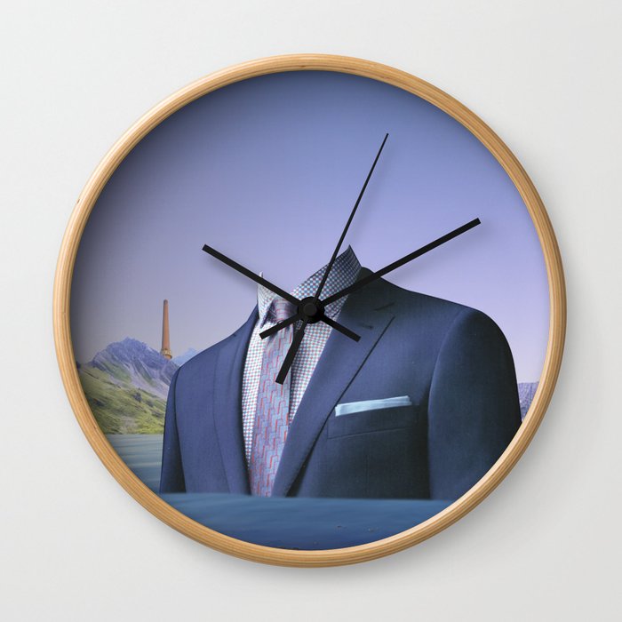atmosphere 61 · Der Mann auf der Fahrt ins blaue Wall Clock