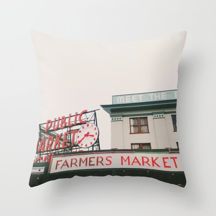 The outlet pillow place