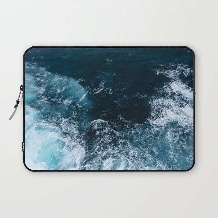 Cool ocean waves splash Laptop Sleeve