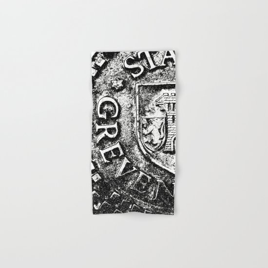 Manhole Cover 3 Hand & Bath Towel