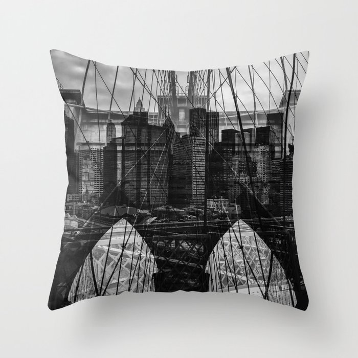 Brooklyn Bridge and Manhattan skyline in New York City black and white Throw Pillow