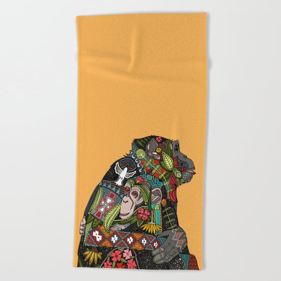 chimpanzee love Beach Towel