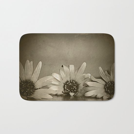 Old flower dream Bath Mat