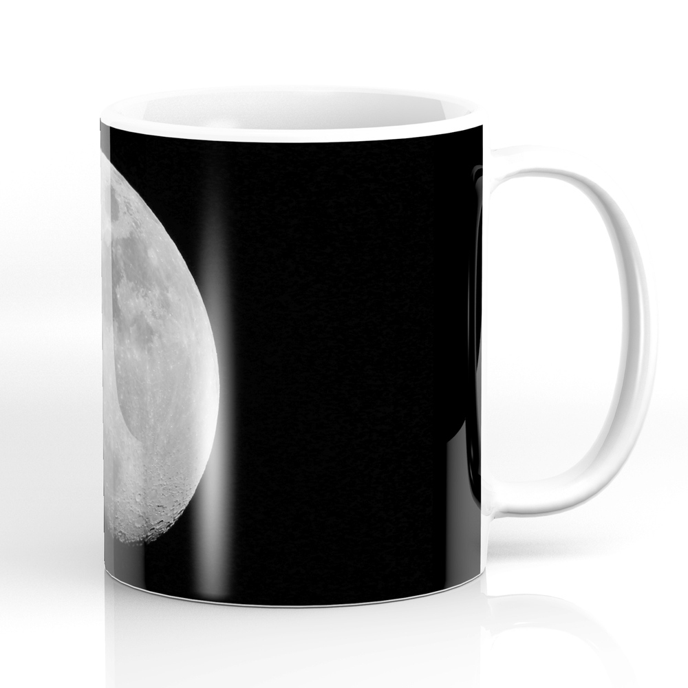 Moon Mug by ludeksagilukac