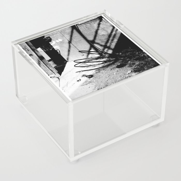 Light and Shadow Acrylic Box