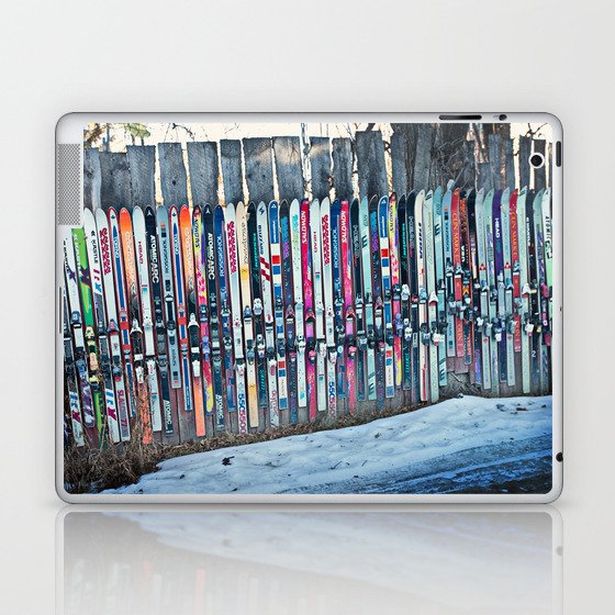 Skis Laptop & iPad Skin