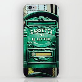 Vintage Italian Mailbox | Cassetta per le lettere  iPhone Skin