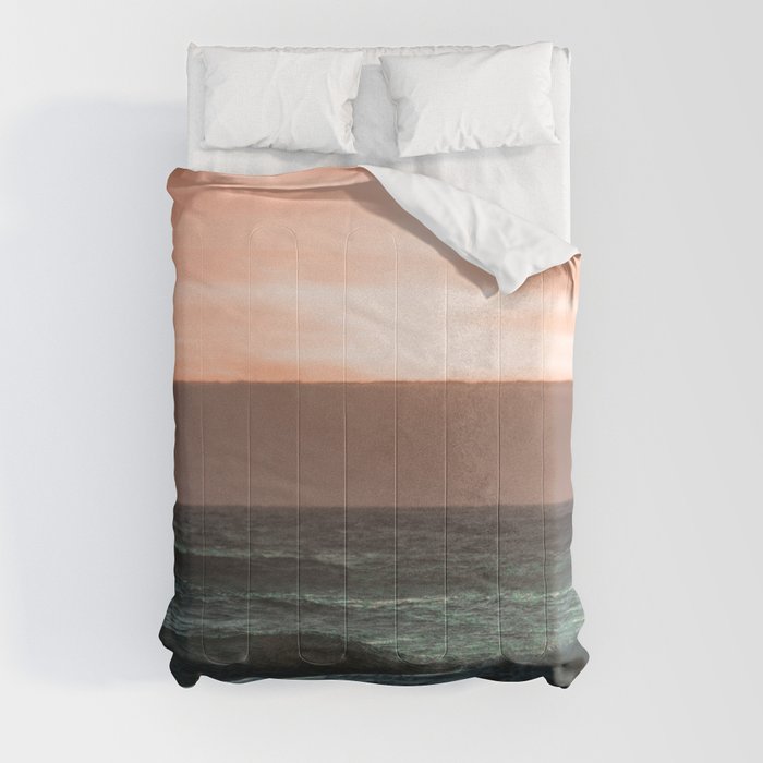 Perfect Ocean Sunset Comforter