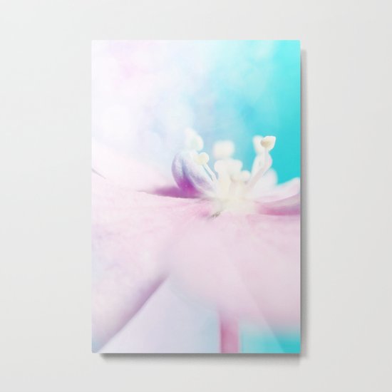 Pink Twirl Metal Print