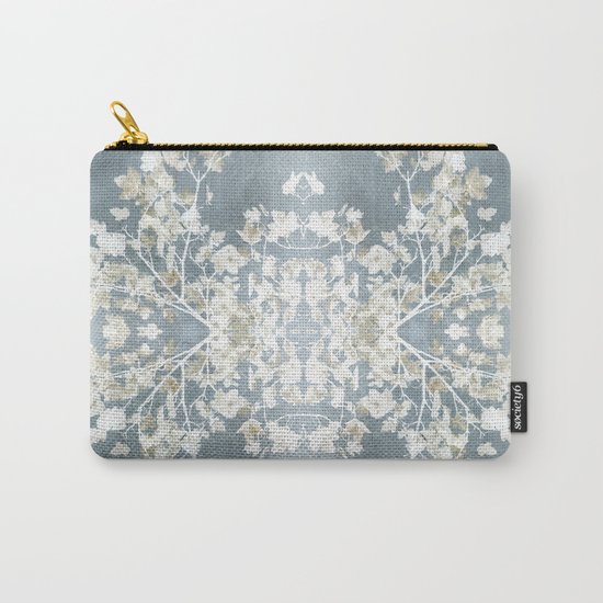 Medaillon Carry-All Pouch