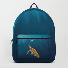 Sea turtle swimming in the ocean Backpack